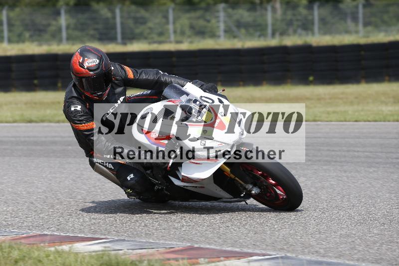 /24 08.06.2025 TZ Motorsport ADR/Gruppe gelb/390